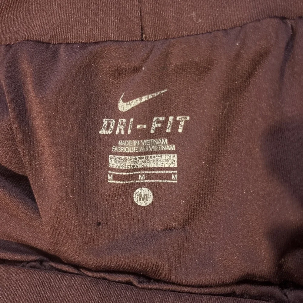 Nike Women's burgundy Dri-Fit Running Shorts With Liner Size M Reflective Track